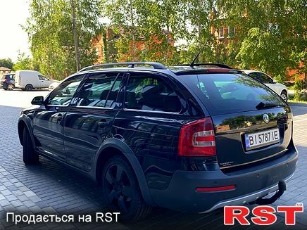 Черный Шкода Октавия, объемом двигателя 2 л и пробегом 239 тыс. км за 6650 $, фото 4 на Automoto.ua