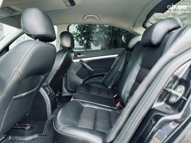 Чорний Шкода Октавія, об'ємом двигуна 1.6 л та пробігом 368 тис. км за 5400 $, фото 17 на Automoto.ua