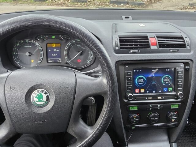 Чорний Шкода Октавія, об'ємом двигуна 1.9 л та пробігом 300 тис. км за 3100 $, фото 3 на Automoto.ua