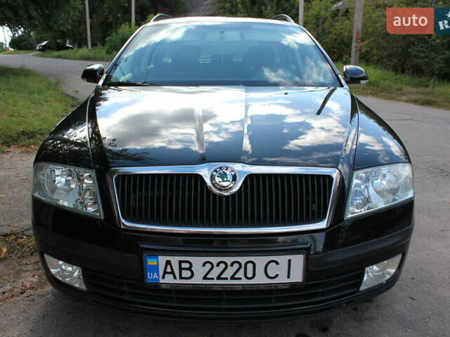 Черный Шкода Октавия, объемом двигателя 1.6 л и пробегом 212 тыс. км за 6600 $, фото 1 на Automoto.ua