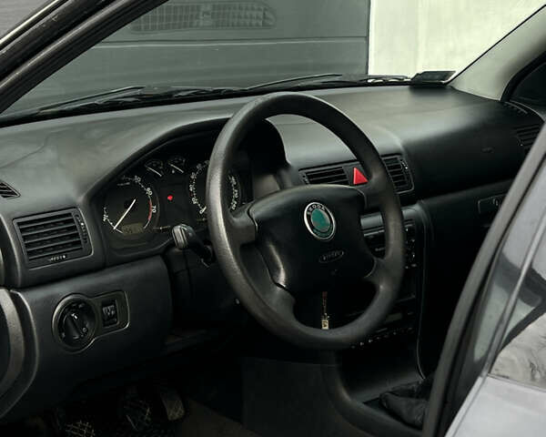 Шкода Октавия 2006 в Черкассах на Automoto.ua Черный Шкода Октавия, объемом двигателя 1.6 л и пробегом 211 тыс. км за 5500 $, фото 15 на Automoto.ua