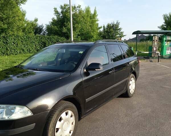 Чорний Шкода Октавія, об'ємом двигуна 1.6 л та пробігом 211 тис. км за 5600 $, фото 3 на Automoto.ua