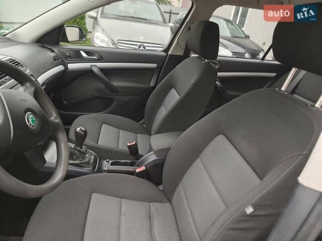 Чорний Шкода Октавія, об'ємом двигуна 1.6 л та пробігом 230 тис. км за 5700 $, фото 13 на Automoto.ua