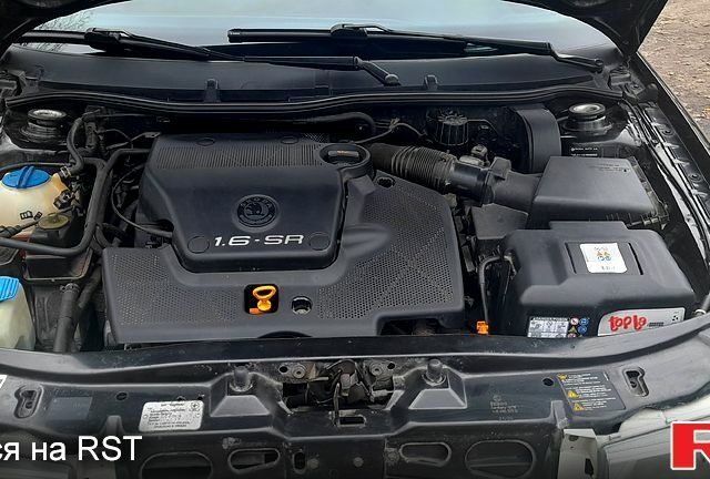 Черный Шкода Октавия, объемом двигателя 1.6 л и пробегом 229 тыс. км за 6300 $, фото 3 на Automoto.ua