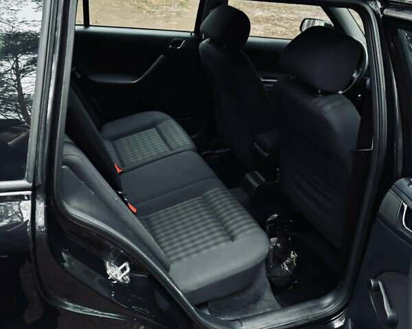 Черный Шкода Октавия, объемом двигателя 1.6 л и пробегом 217 тыс. км за 5999 $, фото 38 на Automoto.ua