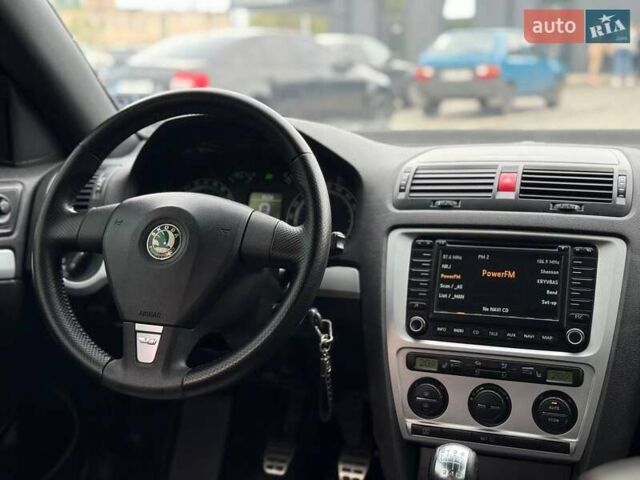 Шкода Октавия 2006 в Кривом Роге на Automoto.ua Черный Шкода Октавия, объемом двигателя 1.98 л и пробегом 247 тыс. км за 6700 $, фото 36 на Automoto.ua