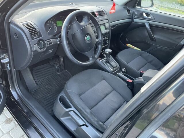 Черный Шкода Октавия, объемом двигателя 2 л и пробегом 300 тыс. км за 5700 $, фото 15 на Automoto.ua