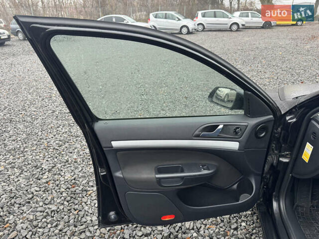 Черный Шкода Октавия, объемом двигателя 1.6 л и пробегом 251 тыс. км за 5800 $, фото 27 на Automoto.ua
