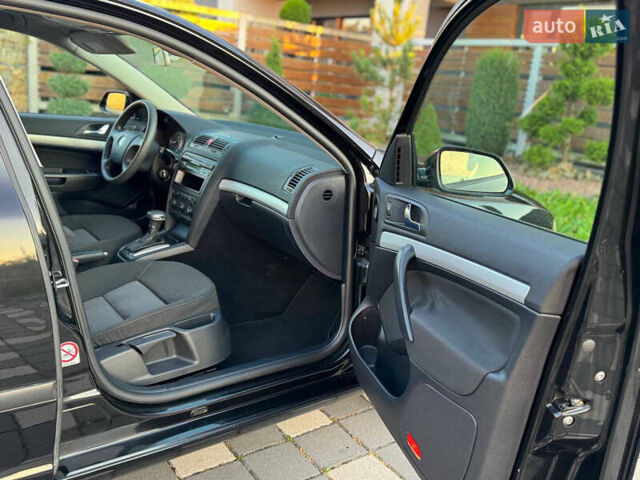Чорний Шкода Октавія, об'ємом двигуна 1.6 л та пробігом 179 тис. км за 7399 $, фото 31 на Automoto.ua