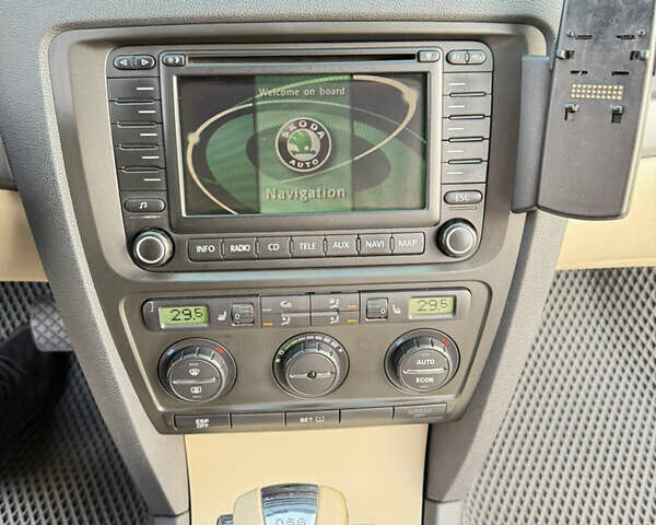 Черный Шкода Октавия, объемом двигателя 1.97 л и пробегом 340 тыс. км за 6900 $, фото 15 на Automoto.ua