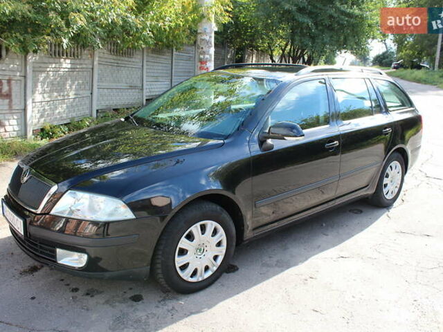 Черный Шкода Октавия, объемом двигателя 1.6 л и пробегом 212 тыс. км за 6600 $, фото 4 на Automoto.ua