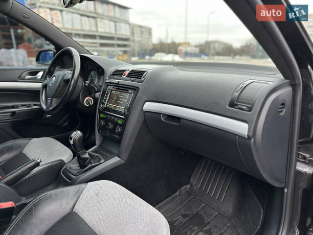 Чорний Шкода Октавія, об'ємом двигуна 2 л та пробігом 279 тис. км за 5999 $, фото 31 на Automoto.ua