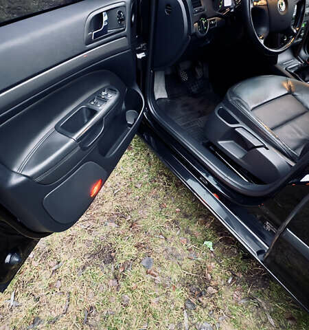 Чорний Шкода Октавія, об'ємом двигуна 1.6 л та пробігом 248 тис. км за 8300 $, фото 7 на Automoto.ua