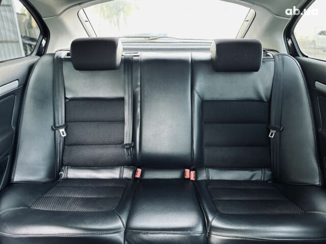 Чорний Шкода Октавія, об'ємом двигуна 1.6 л та пробігом 368 тис. км за 5400 $, фото 16 на Automoto.ua