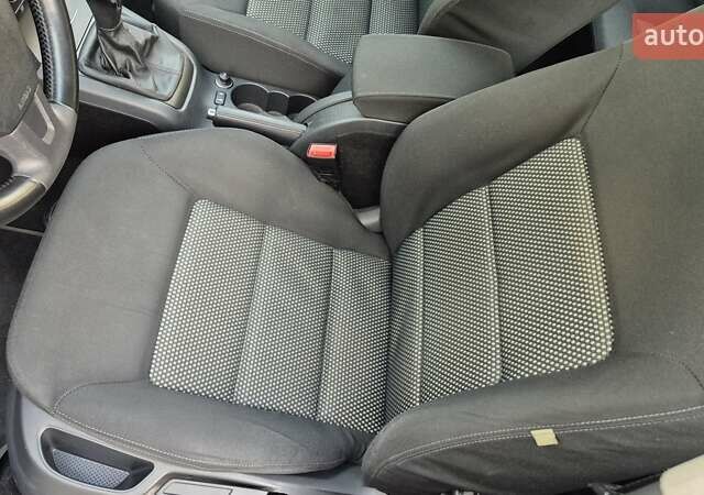 Чорний Шкода Октавія, об'ємом двигуна 1.6 л та пробігом 212 тис. км за 5700 $, фото 22 на Automoto.ua