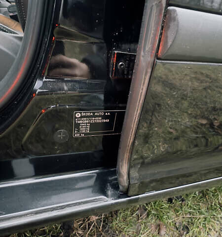 Чорний Шкода Октавія, об'ємом двигуна 1.6 л та пробігом 248 тис. км за 8300 $, фото 8 на Automoto.ua