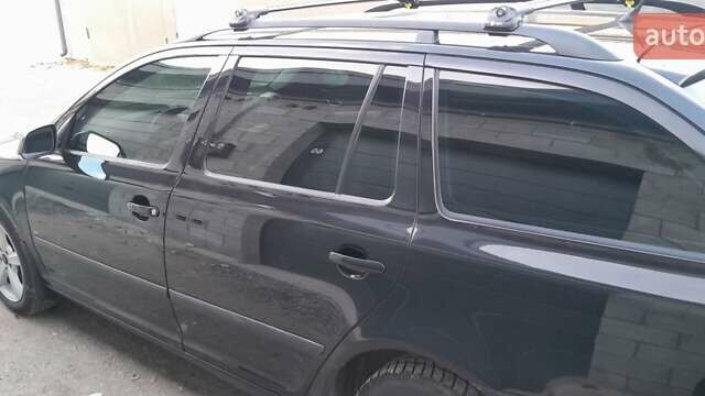 Черный Шкода Октавия, объемом двигателя 1.6 л и пробегом 260 тыс. км за 7400 $, фото 6 на Automoto.ua