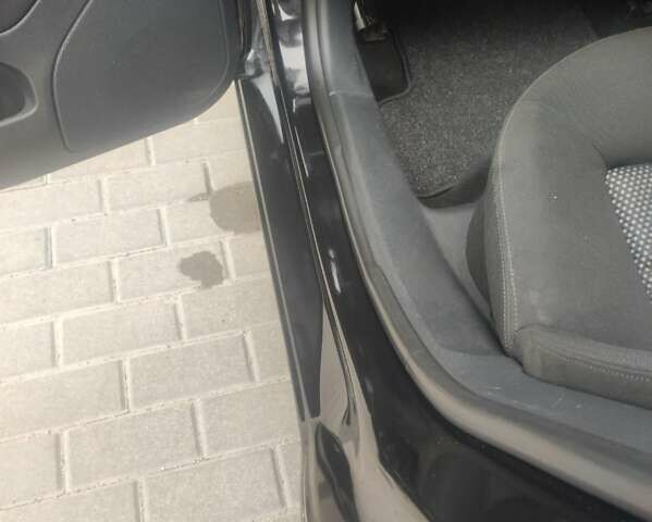 Шкода Октавия 2006 в Калиновке на Automoto.ua Черный Шкода Октавия, объемом двигателя 1.6 л и пробегом 218 тыс. км за 6600 $, фото 5 на Automoto.ua