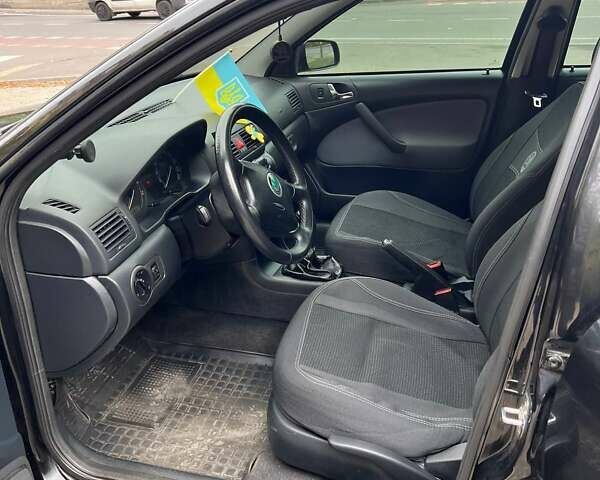 Черный Шкода Октавия, объемом двигателя 1.6 л и пробегом 270 тыс. км за 5800 $, фото 9 на Automoto.ua