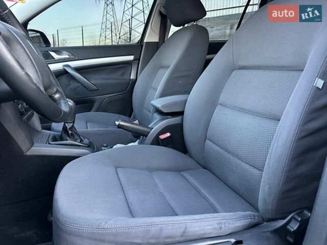 Черный Шкода Октавия, объемом двигателя 1.9 л и пробегом 330 тыс. км за 5999 $, фото 30 на Automoto.ua