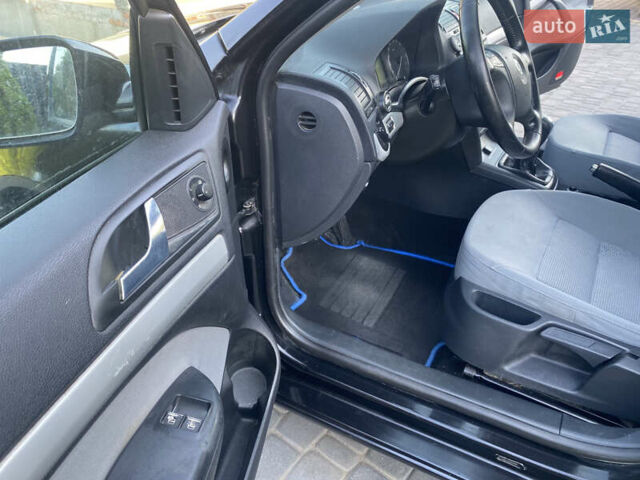Чорний Шкода Октавія, об'ємом двигуна 1.6 л та пробігом 265 тис. км за 5600 $, фото 32 на Automoto.ua