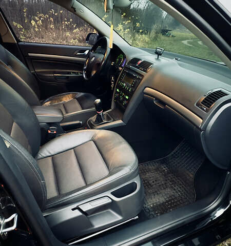 Чорний Шкода Октавія, об'ємом двигуна 1.6 л та пробігом 248 тис. км за 8300 $, фото 11 на Automoto.ua