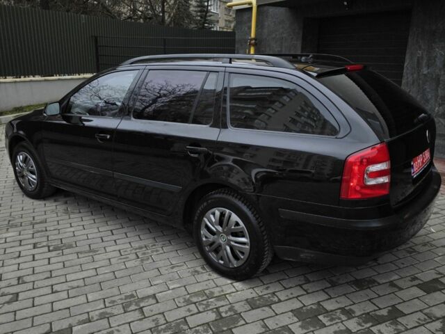 Черный Шкода Октавия, объемом двигателя 1.6 л и пробегом 256 тыс. км за 6300 $, фото 6 на Automoto.ua