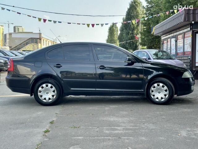 Чорний Шкода Октавія, об'ємом двигуна 1.6 л та пробігом 368 тис. км за 5400 $, фото 3 на Automoto.ua