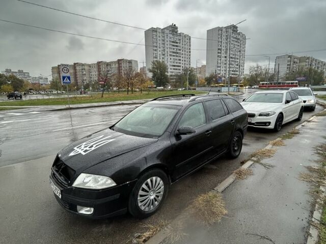 Черный Шкода Октавия, объемом двигателя 2 л и пробегом 120 тыс. км за 2650 $, фото 1 на Automoto.ua