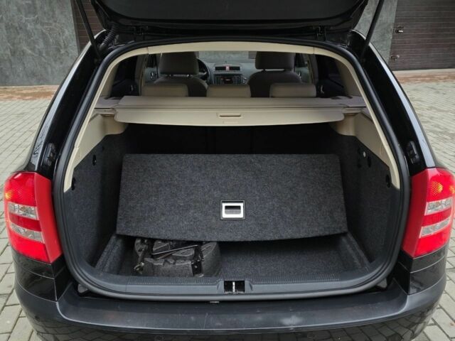 Черный Шкода Октавия, объемом двигателя 1.6 л и пробегом 256 тыс. км за 6300 $, фото 18 на Automoto.ua