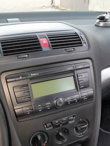 Черный Шкода Октавия, объемом двигателя 1.6 л и пробегом 260 тыс. км за 7400 $, фото 20 на Automoto.ua