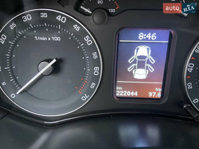 Черный Шкода Октавия, объемом двигателя 1.6 л и пробегом 221 тыс. км за 6300 $, фото 23 на Automoto.ua