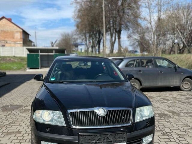 Черный Шкода Октавия, объемом двигателя 1.9 л и пробегом 300 тыс. км за 2550 $, фото 4 на Automoto.ua