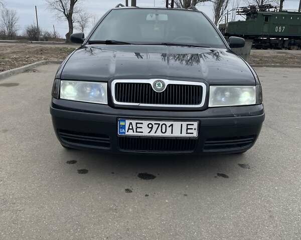 Черный Шкода Октавия, объемом двигателя 1.78 л и пробегом 303 тыс. км за 5000 $, фото 2 на Automoto.ua