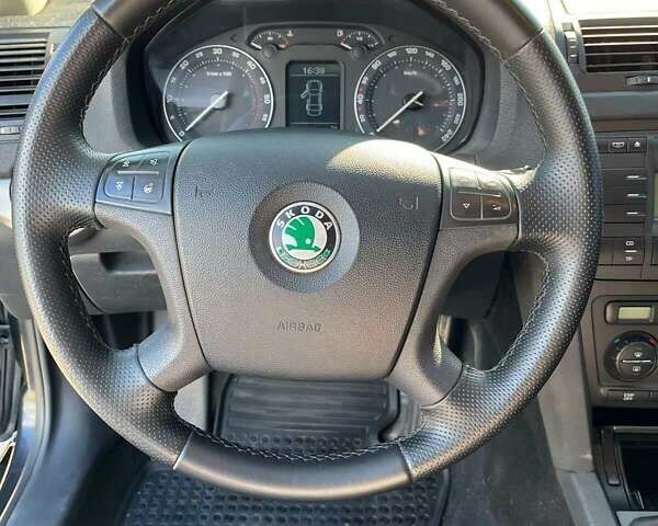 Черный Шкода Октавия, объемом двигателя 2 л и пробегом 339 тыс. км за 4800 $, фото 9 на Automoto.ua