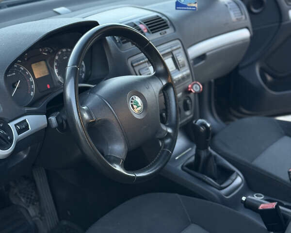 Шкода Октавия 2006 в Гадяче на Automoto.ua Черный Шкода Октавия, объемом двигателя 1.98 л и пробегом 276 тыс. км за 6000 $, фото 16 на Automoto.ua
