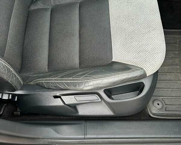 Черный Шкода Октавия, объемом двигателя 1.98 л и пробегом 278 тыс. км за 7777 $, фото 39 на Automoto.ua