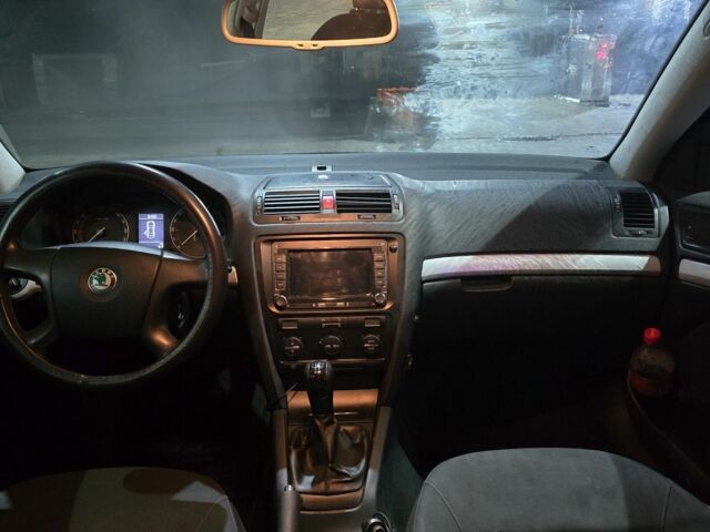 Чорний Шкода Октавія, об'ємом двигуна 1.9 л та пробігом 300 тис. км за 3100 $, фото 6 на Automoto.ua