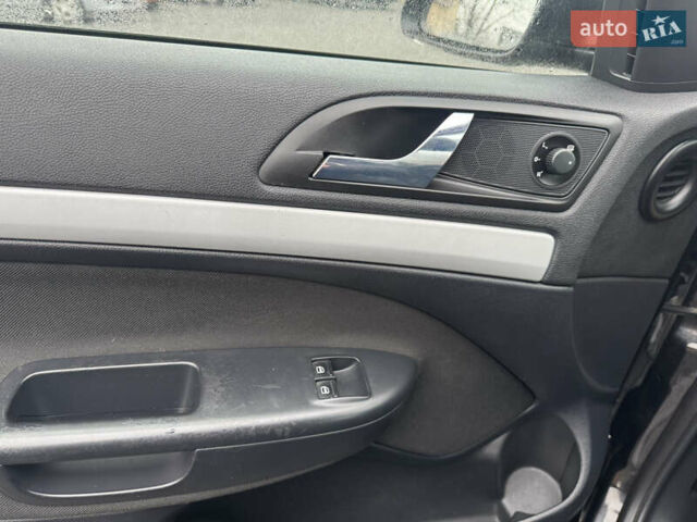 Черный Шкода Октавия, объемом двигателя 1.6 л и пробегом 251 тыс. км за 5800 $, фото 34 на Automoto.ua