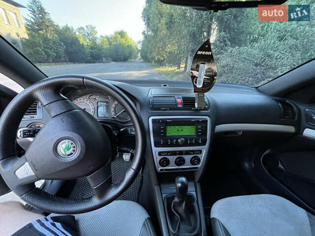 Черный Шкода Октавия, объемом двигателя 2 л и пробегом 230 тыс. км за 6500 $, фото 8 на Automoto.ua