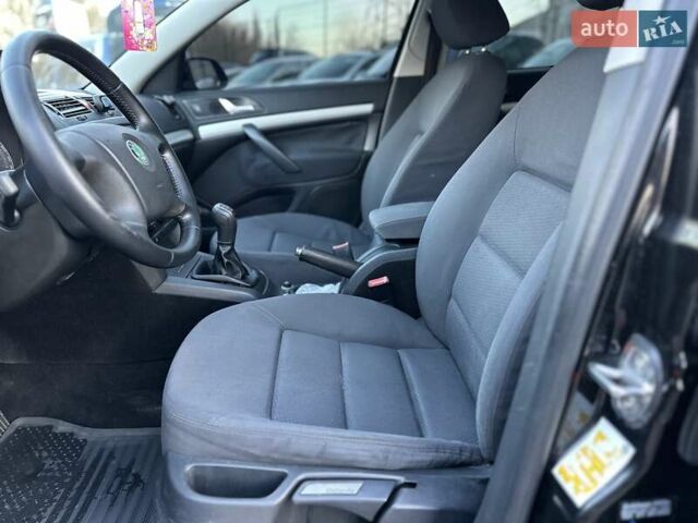 Черный Шкода Октавия, объемом двигателя 1.9 л и пробегом 330 тыс. км за 5999 $, фото 27 на Automoto.ua