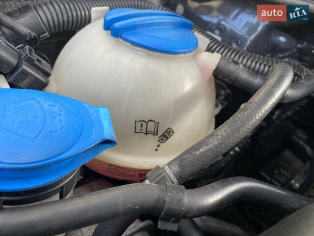 Черный Шкода Октавия, объемом двигателя 1.6 л и пробегом 210 тыс. км за 6500 $, фото 24 на Automoto.ua