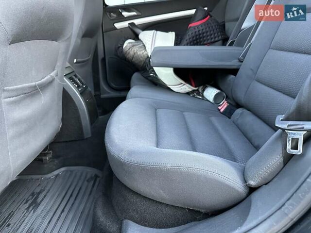 Черный Шкода Октавия, объемом двигателя 1.9 л и пробегом 330 тыс. км за 5999 $, фото 37 на Automoto.ua