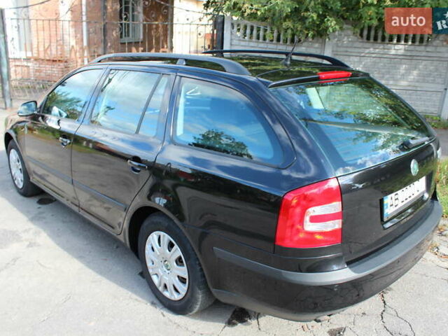 Черный Шкода Октавия, объемом двигателя 1.6 л и пробегом 212 тыс. км за 6600 $, фото 3 на Automoto.ua