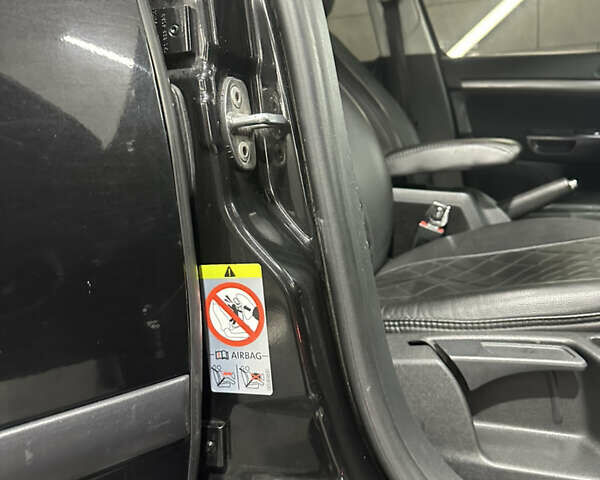 Черный Шкода Октавия, объемом двигателя 2 л и пробегом 298 тыс. км за 6700 $, фото 31 на Automoto.ua