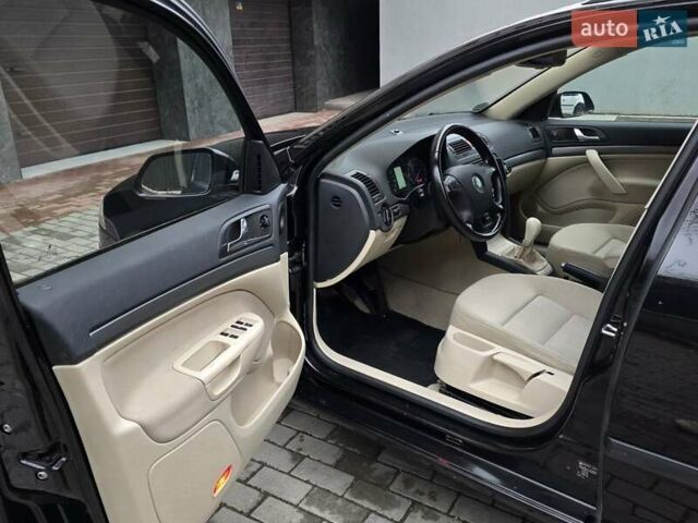 Чорний Шкода Октавія, об'ємом двигуна 1.6 л та пробігом 255 тис. км за 6300 $, фото 8 на Automoto.ua