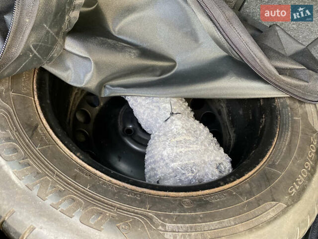 Черный Шкода Октавия, объемом двигателя 1.6 л и пробегом 210 тыс. км за 6500 $, фото 21 на Automoto.ua