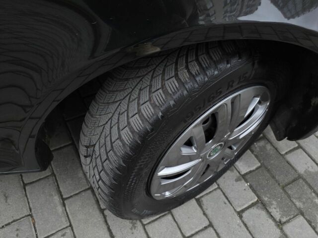 Черный Шкода Октавия, объемом двигателя 1.6 л и пробегом 256 тыс. км за 6300 $, фото 10 на Automoto.ua