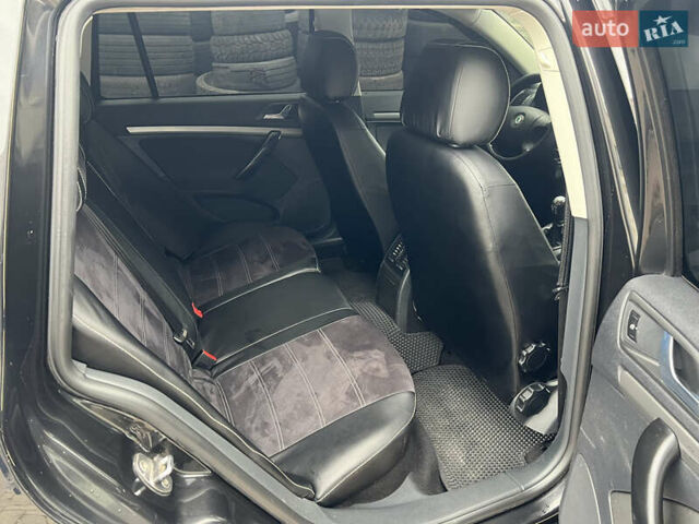 Черный Шкода Октавия, объемом двигателя 1.6 л и пробегом 225 тыс. км за 5950 $, фото 12 на Automoto.ua