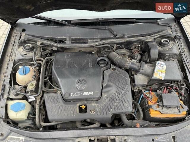 Черный Шкода Октавия, объемом двигателя 1.6 л и пробегом 207 тыс. км за 5100 $, фото 4 на Automoto.ua